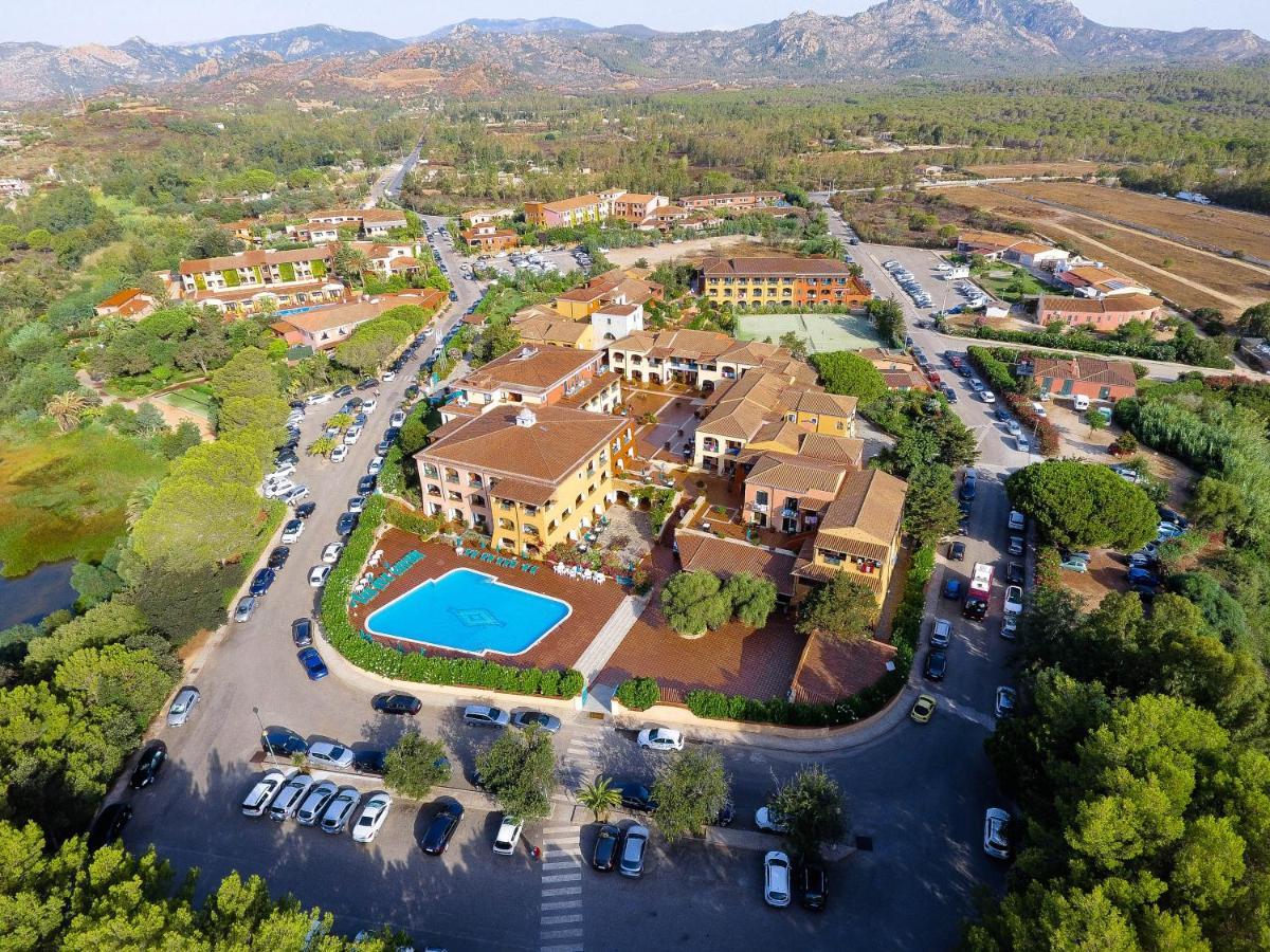 אורוסיי Nicolaus Club Torre Moresca מראה חיצוני תמונה