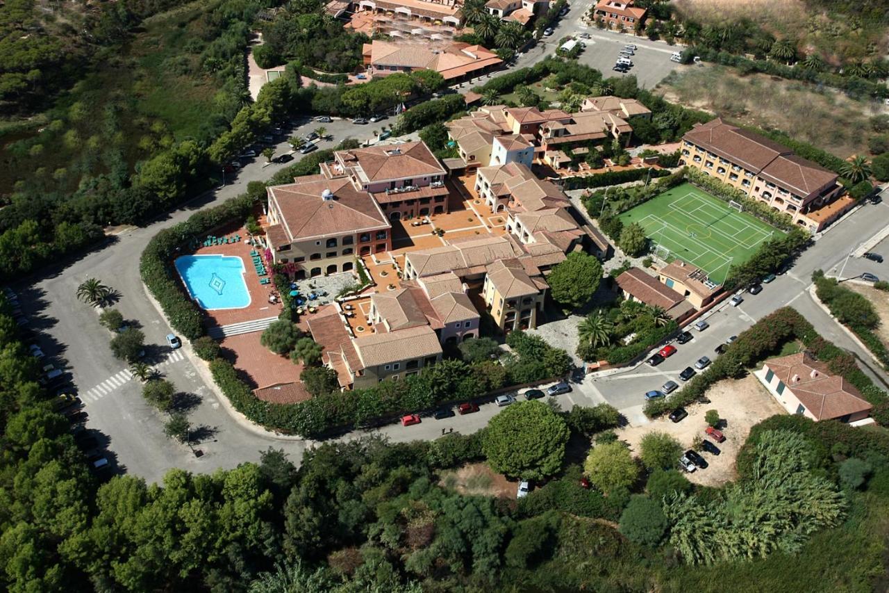 אורוסיי Nicolaus Club Torre Moresca מראה חיצוני תמונה